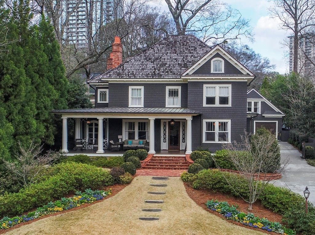5 bedroom single family residence sold at 94 Peachtree Way, Atlanta, GA 30305
