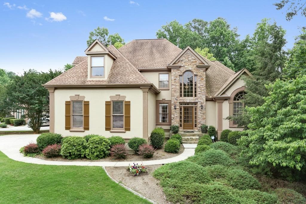 4 bedroom, 3,440 sq ft single family residence sold at 7310 Canter Way, Cumming, GA 30040