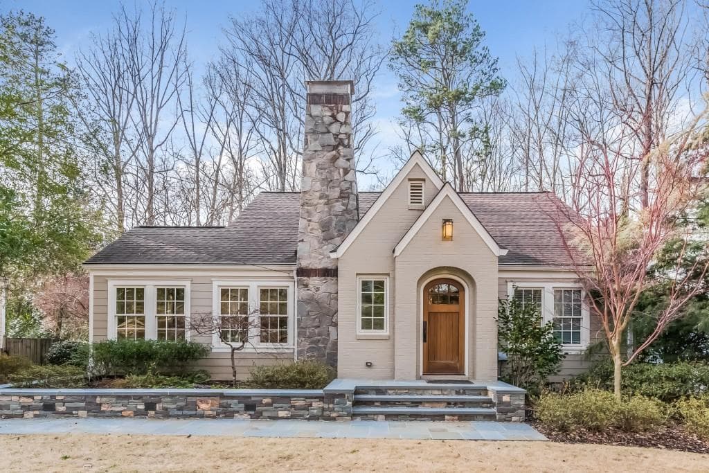 4 bedroom, 2,083 sq ft single family residence sold at 1152 Rosedale Road, Atlanta, GA 30306