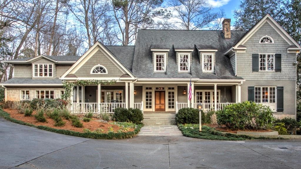 6 bedroom, 5,749 sq ft single family residence sold at 3155 Ridgewood Road, Atlanta, GA 30327