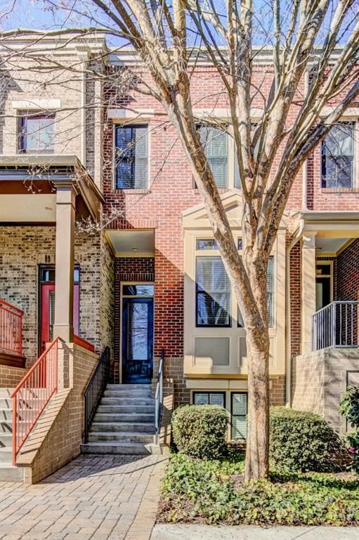 4687 Dogwood Alley, Dunwoody, GA 30338 — most recent listing photo