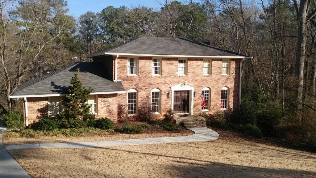 1409 Holly Bank Circle, Dunwoody, GA 30338 — most recent listing photo