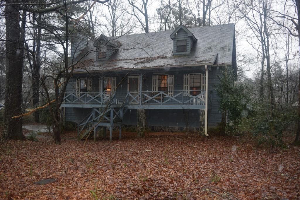 3 bedroom, 2,024 sq ft single family residence sold at 2721 PHILLIPS Drive, Marietta, GA 30064