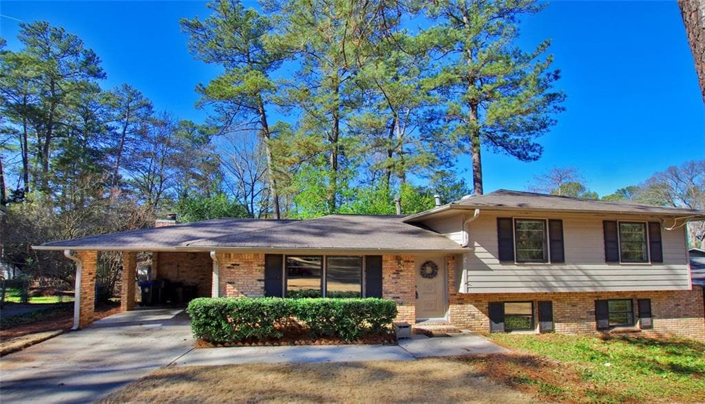 3 bedroom, 2,166 sq ft single family residence sold at 2776 Frontier Trail, Atlanta, GA 30341