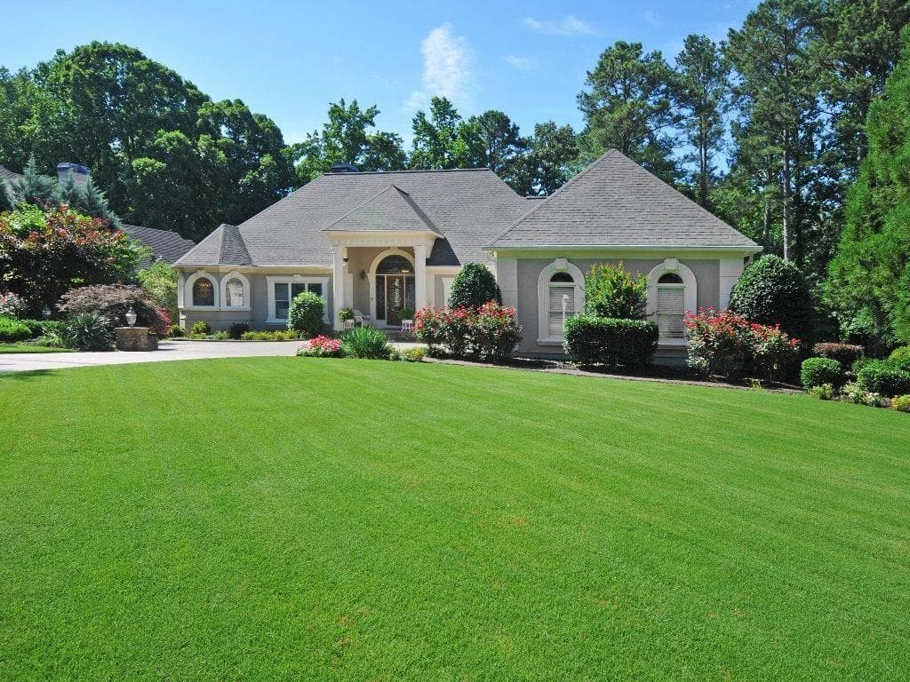 4 bedroom, 4,117 sq ft single family residence sold at 6905 Polo Drive, Cumming, GA 30040