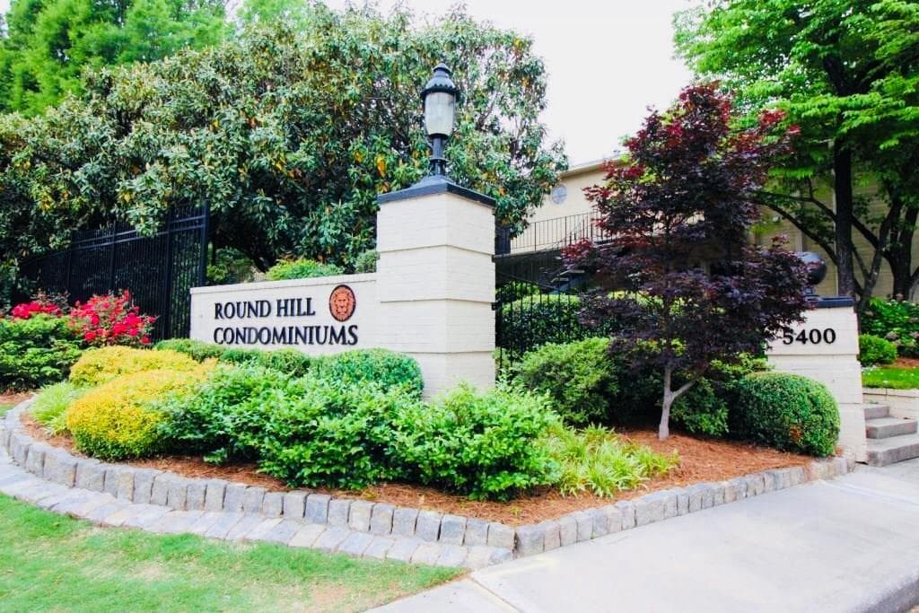 2 bedroom, 1,404 sq ft condominium sold at 5400 Roswell Road A6, Atlanta, GA 30342