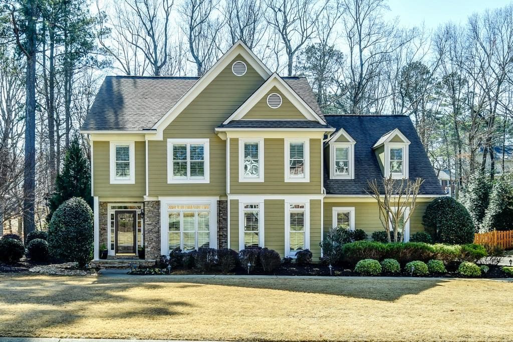 4 bedroom, 2,818 sq ft single family residence sold at 4429 Derwent Drive, Roswell, GA 30075