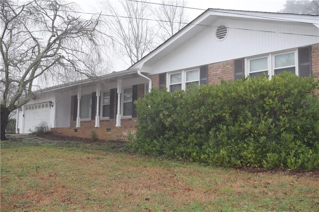 1135 Lanford Drive, Lilburn, GA 30047 — most recent listing photo