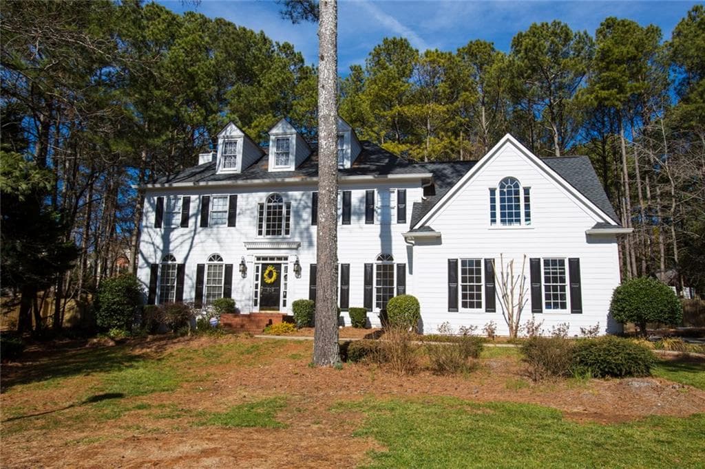 4 bedroom, 3,063 sq ft single family residence sold at 379 Brookmeade Way, Lawrenceville, GA 30043