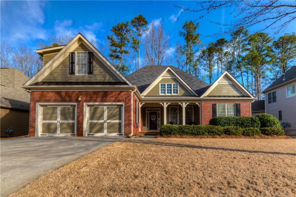 4 bedroom, 2,740 sq ft single family residence sold at 1930 Blossom Creek Lane, Cumming, GA 30040