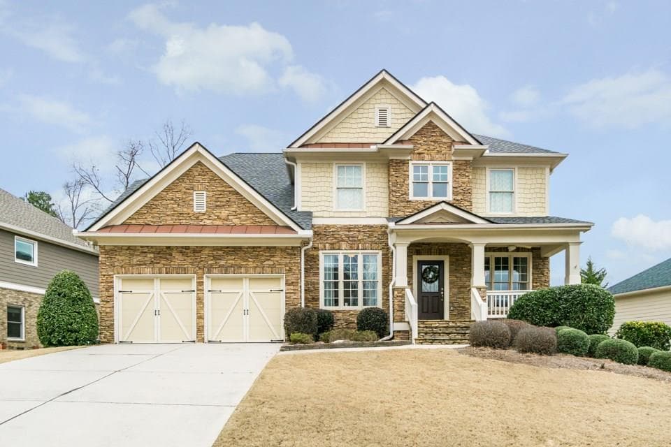 5 bedroom, 2,806 sq ft single family residence sold at 7470 Regatta Way, Flowery Branch, GA 30542