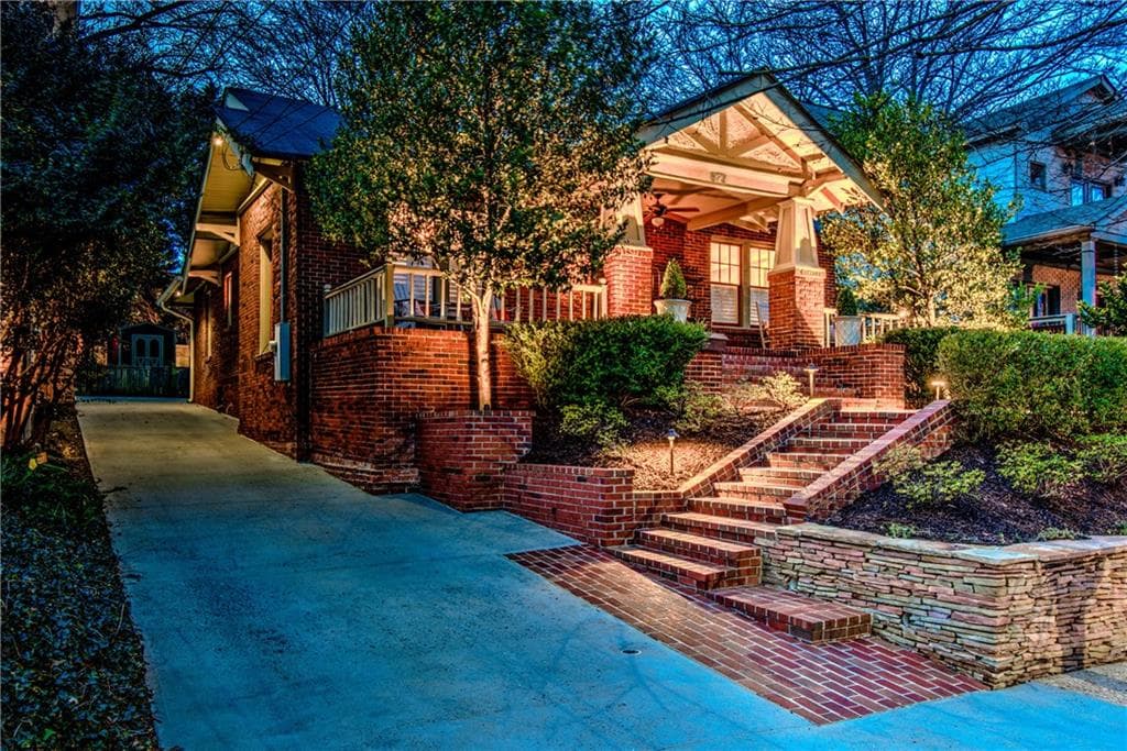 3 bedroom single family residence sold at 872 Arlington Place, Atlanta, GA 30306