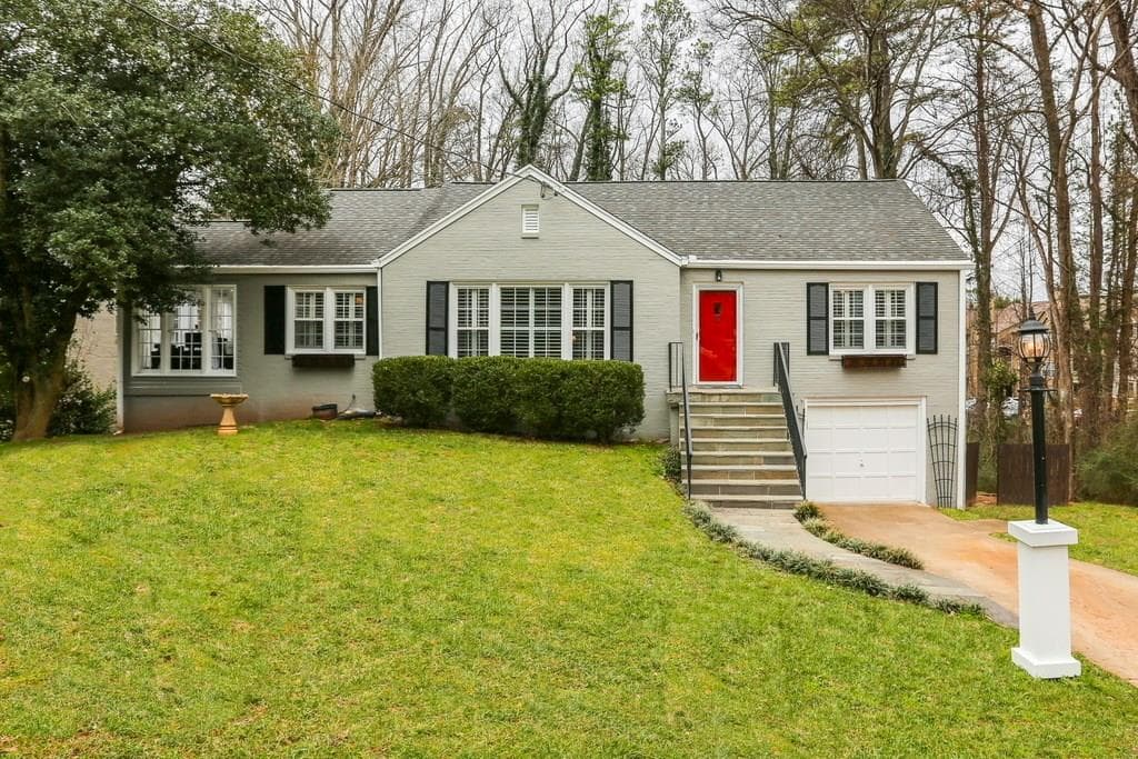 3 bedroom, 1,860 sq ft single family residence sold at 1362 Briarcliff Road, Atlanta, GA 30306