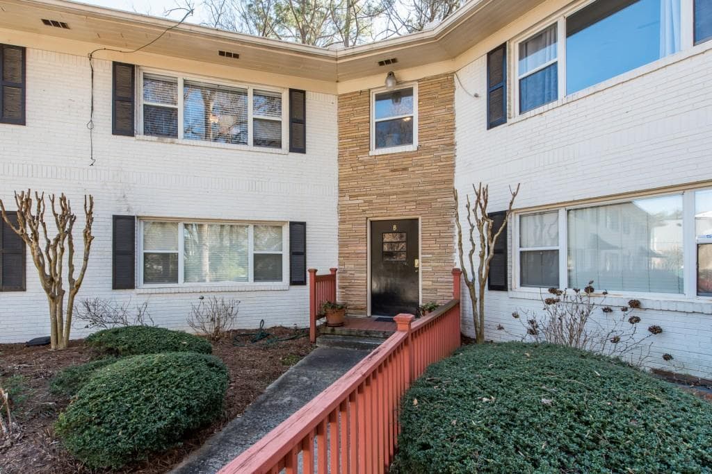 2477 N Decatur Road B4, Decatur, GA 30033 — most recent listing photo