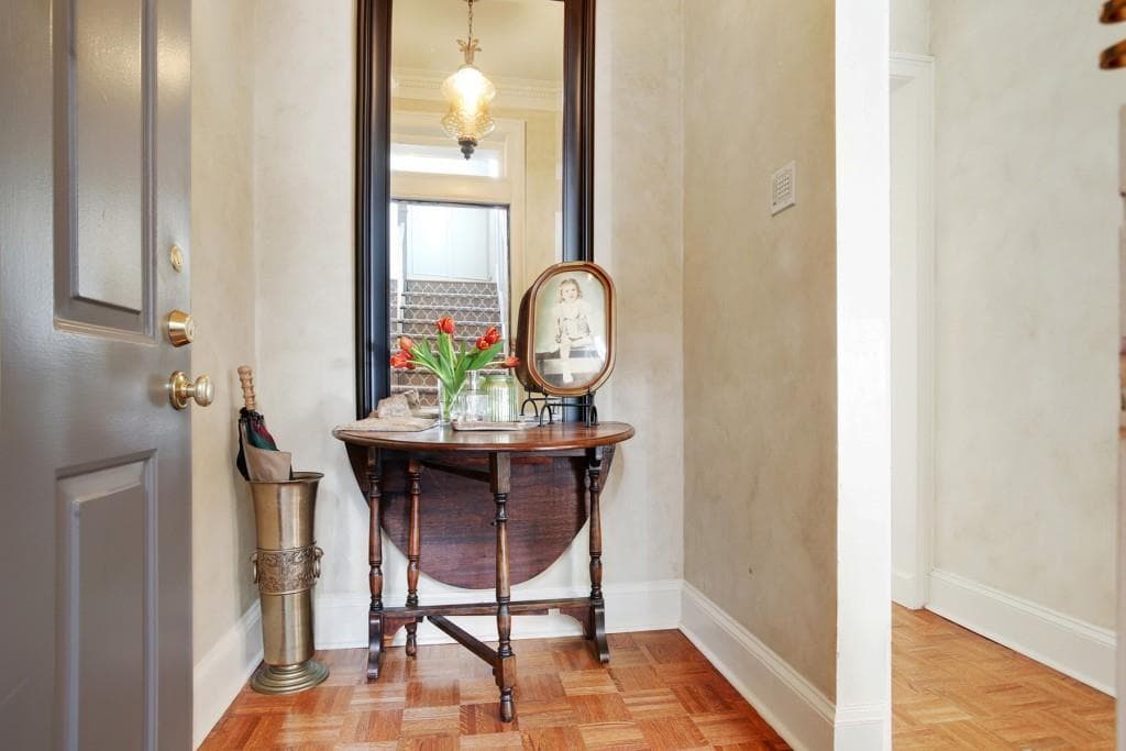 2 bedroom, 1,166 sq ft condominium sold at 1116 Piedmont Avenue 2, Atlanta, GA 30309