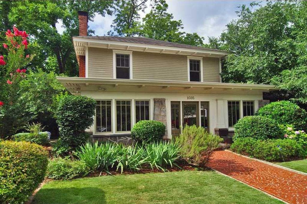 3 bedroom, 2,246 sq ft single family residence sold at 1035 Drewry Street, Atlanta, GA 30306