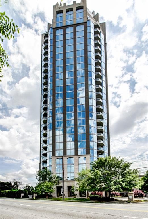 2795 Peachtree Road 2108, Atlanta, GA 30305 — most recent listing photo
