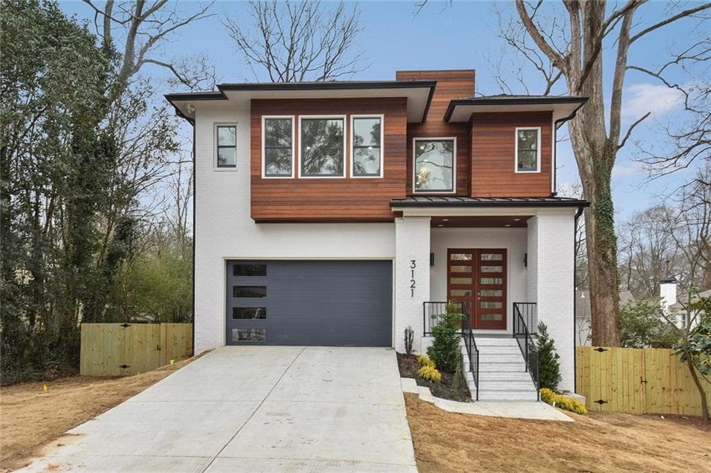 6 bedroom, 5,000 sq ft single family residence sold at 3121 Skyland Drive, Atlanta, GA 30341