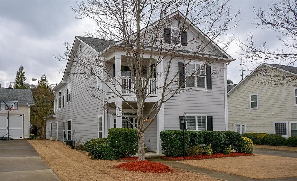 3 bedroom, 2,302 sq ft single family residence sold at 3940 Lake Pass Lane, Suwanee, GA 30024