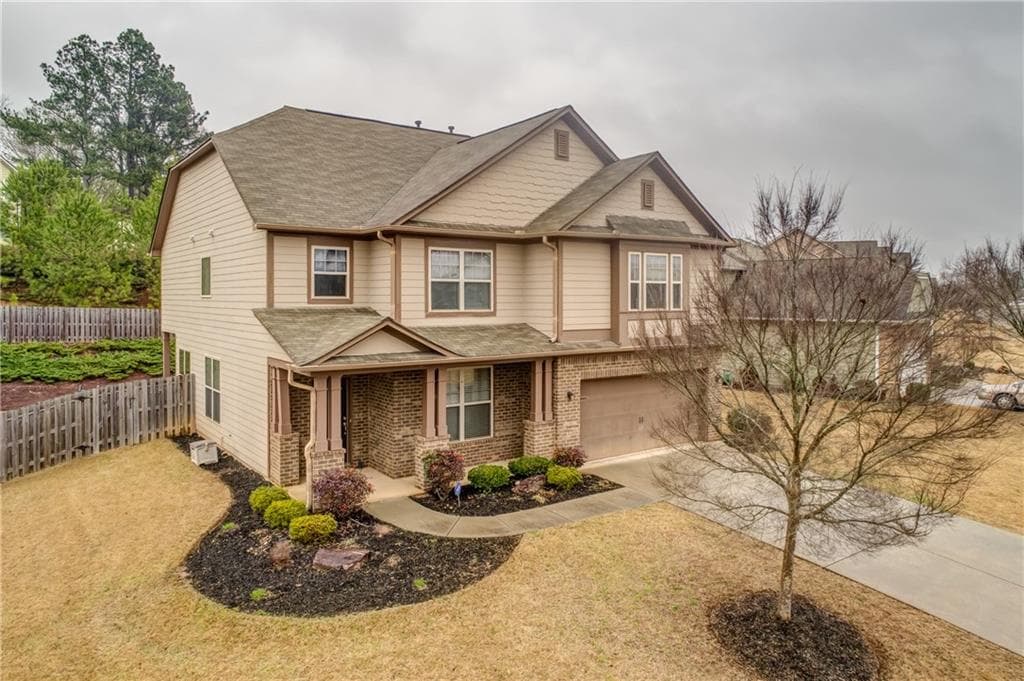 5 bedroom, 3,136 sq ft single family residence sold at 405 N Hampton Trail, Canton, GA 30115