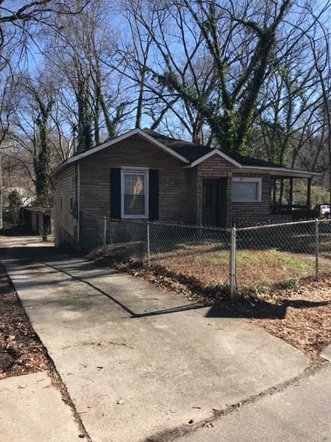 4 bedroom, 1,056 sq ft single family residence sold at 30 Johnson Road, Atlanta, GA 30318