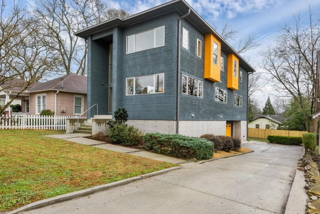 3 bedroom, 2,774 sq ft single family residence sold at 778 Holmes Street, Atlanta, GA 30318