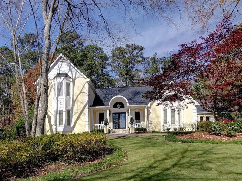 5 bedroom, 7,403 sq ft single family residence sold at 4727 Maple Brook, Marietta, GA 30067