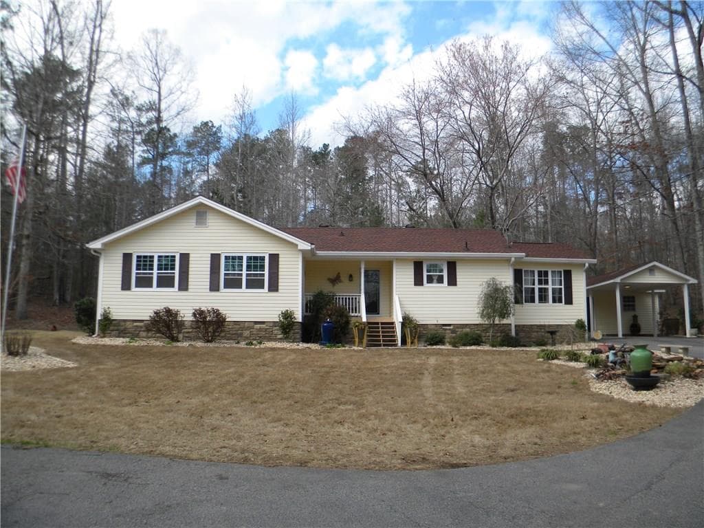2 bedroom, 1,320 sq ft single family residence sold at 4350 Highway 166, Douglasville, GA 30135