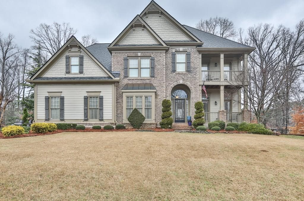 5 bedroom, 3,246 sq ft single family residence sold at 710 Crescent Circle, Canton, GA 30115