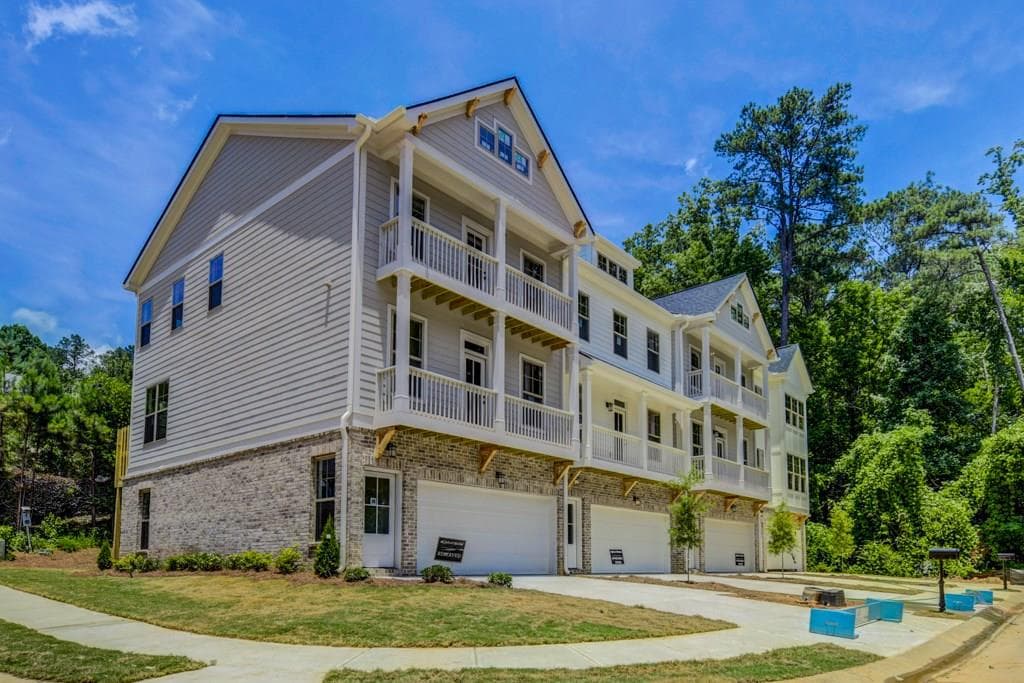 2413 MISTY HOLLOW Place 24, College Park, GA 30337 — most recent listing photo