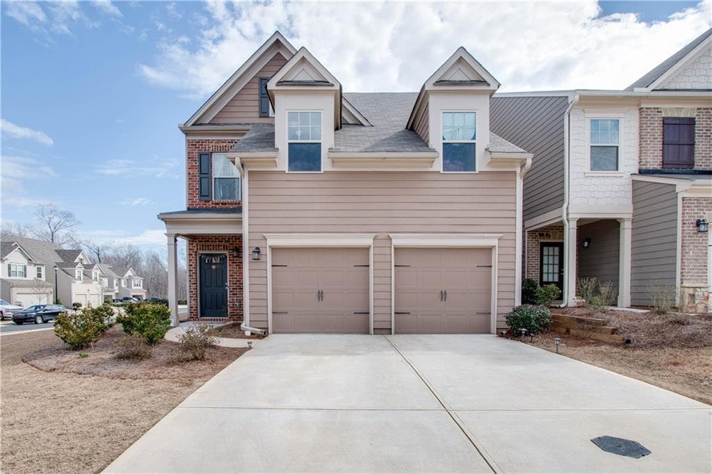 4 bedroom, 2,483 sq ft single family residence sold at 4905 Ducote Trail, Alpharetta, GA 30004