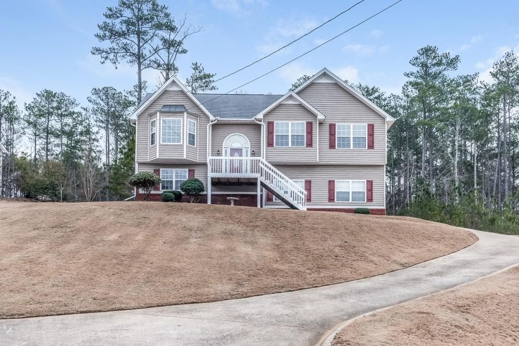 3 bedroom, 1,414 sq ft single family residence sold at 96 McClure Trail, Dallas, GA 30132