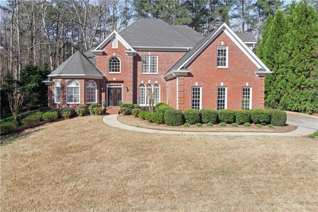 5 bedroom, 3,898 sq ft single family residence sold at 105 Oakhurst Leaf Drive, Milton, GA 30004