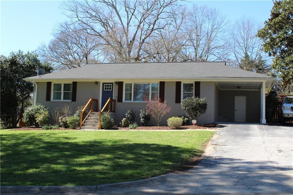3 bedroom, 1,433 sq ft single family residence sold at 2726 Eastfield Road, Smyrna, GA 30080