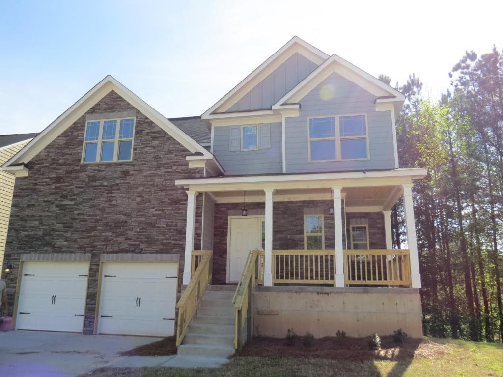 4 bedroom, 2,209 sq ft single family residence sold at 1261 Silvercrest Court, Powder Springs, GA 30127