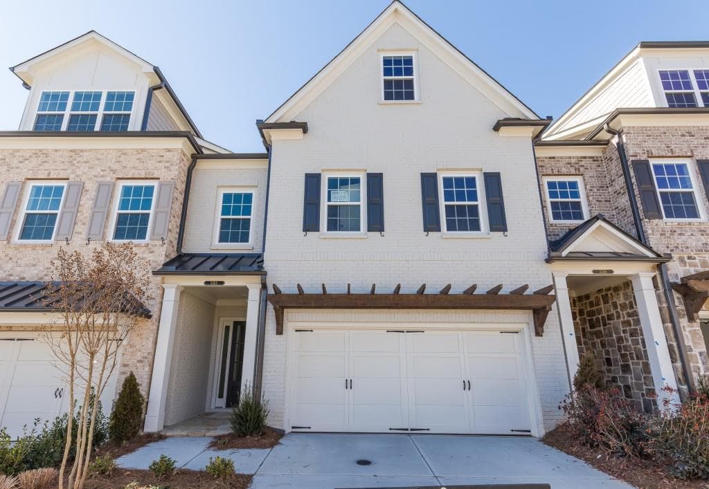 3265 N Artessa Lane, Roswell, GA 30075 — most recent listing photo