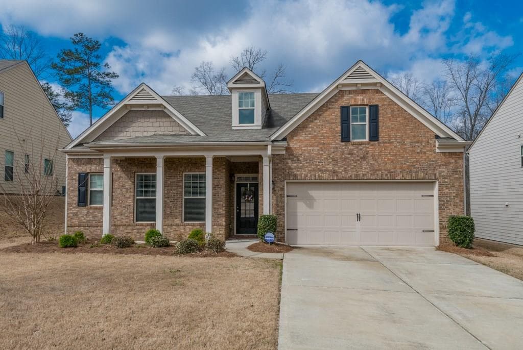 4 bedroom, 2,692 sq ft single family residence sold at 5475 Kings Hill Drive, Cumming, GA 30040