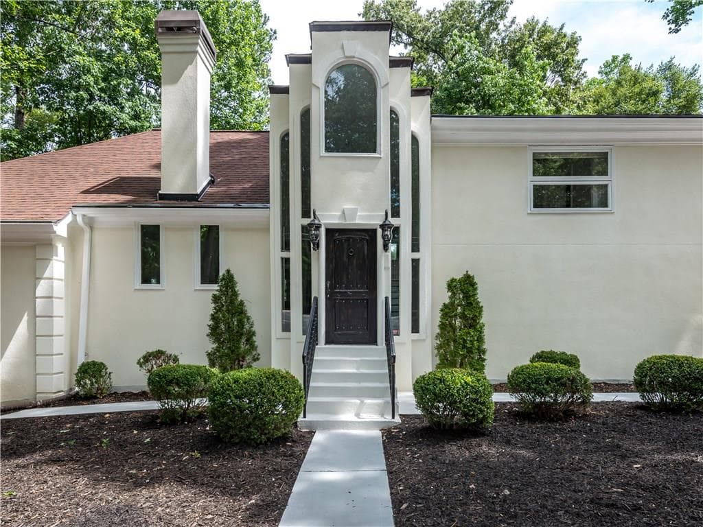 5 bedroom, 4,362 sq ft single family residence sold at 761 Grimes Bridge Road, Roswell, GA 30075