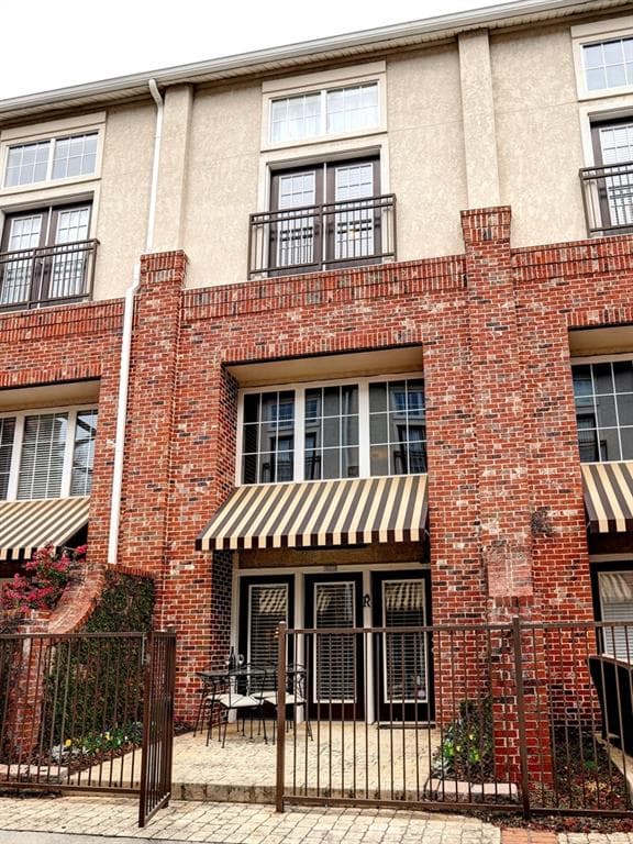 2 bedroom, 1,364 sq ft townhouse sold at 500 Brickworks Circle 503, Atlanta, GA 30307