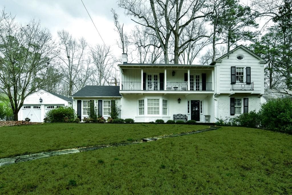 3 bedroom single family residence sold at 443 MANOR RIDGE Drive, Atlanta, GA 30305