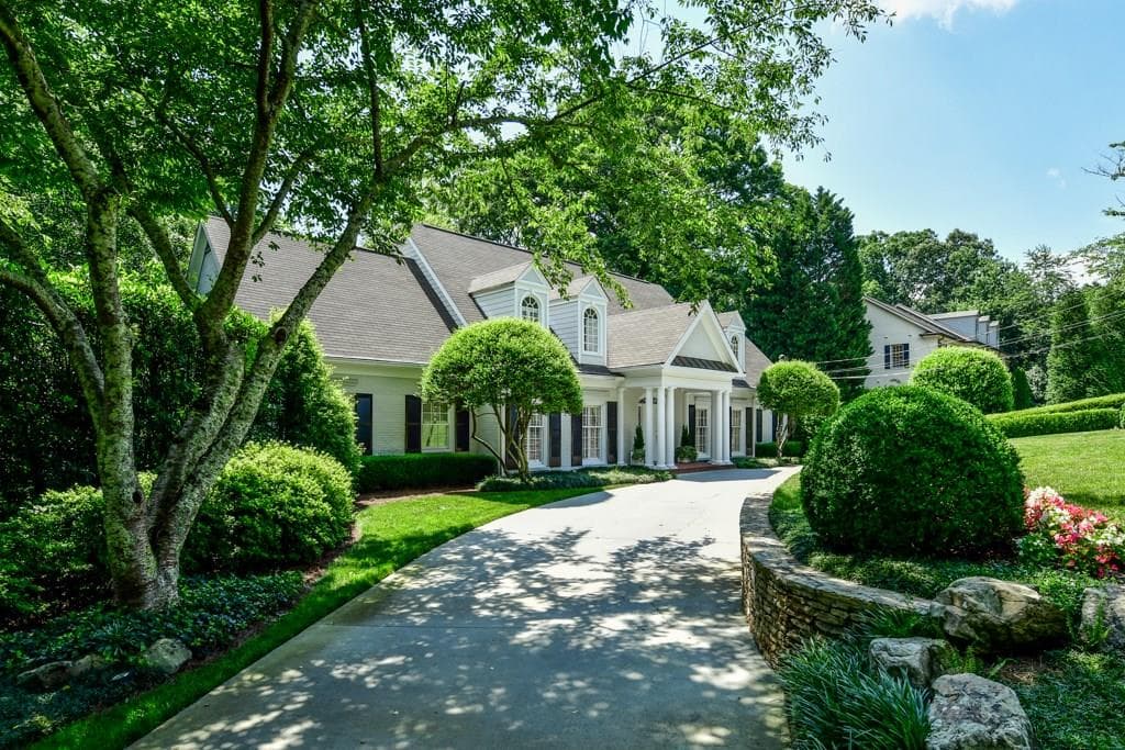6 bedroom single family residence sold at 3584 REMBRANDT Road, Atlanta, GA 30327