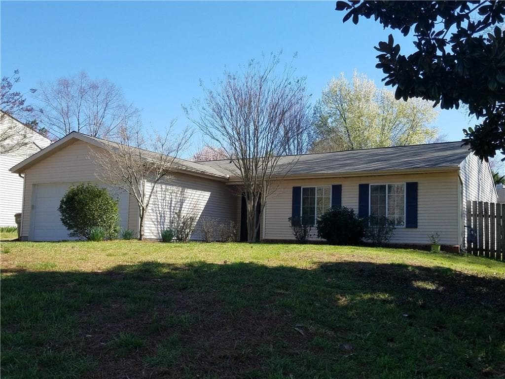 3 bedroom, 1,188 sq ft single family residence sold at 10485 Plantation Bridge Drive, Alpharetta, GA 30022