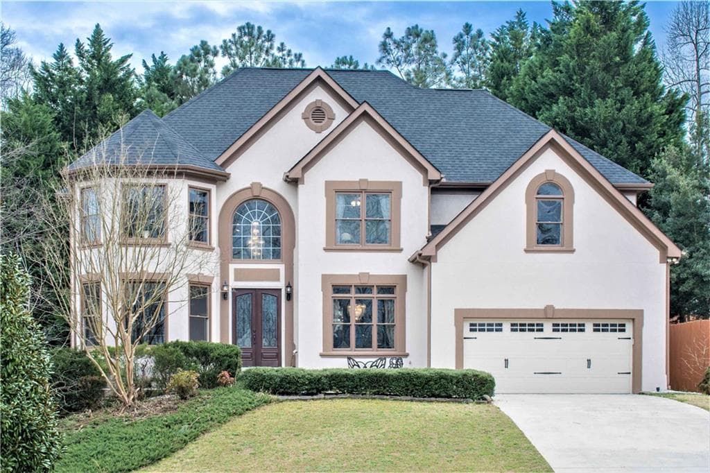 4 bedroom, 4,275 sq ft single family residence sold at 4475 Fairemoore Walk, Suwanee, GA 30024