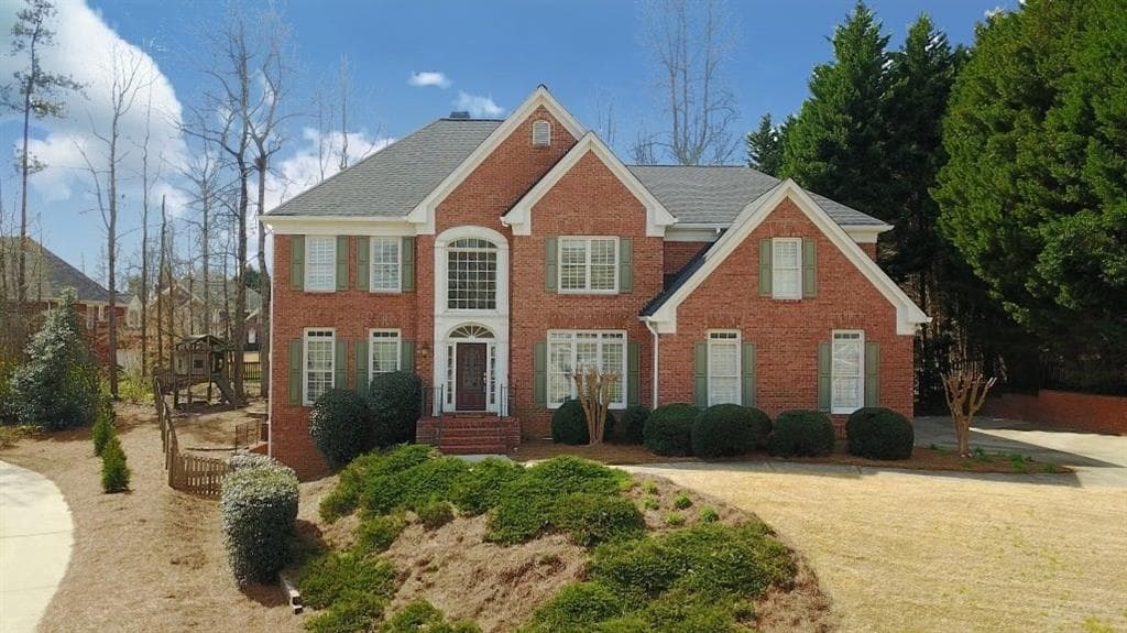 5 bedroom, 5,223 sq ft single family residence sold at 1805 Stepstone Court, Lawrenceville, GA 30043