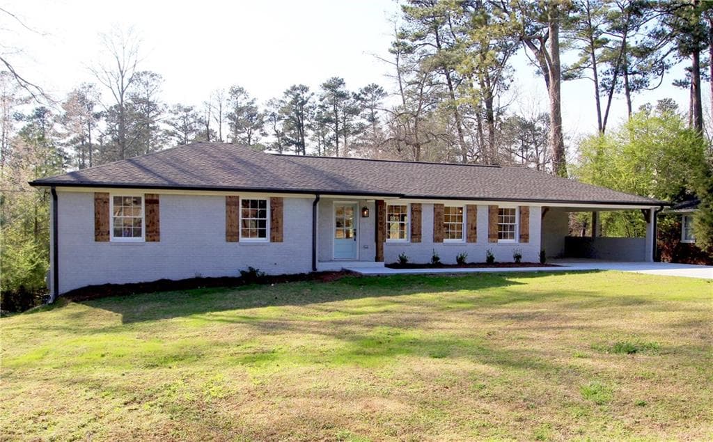 4 bedroom, 2,441 sq ft single family residence sold at 10090 N Coleman Road, Roswell, GA 30075