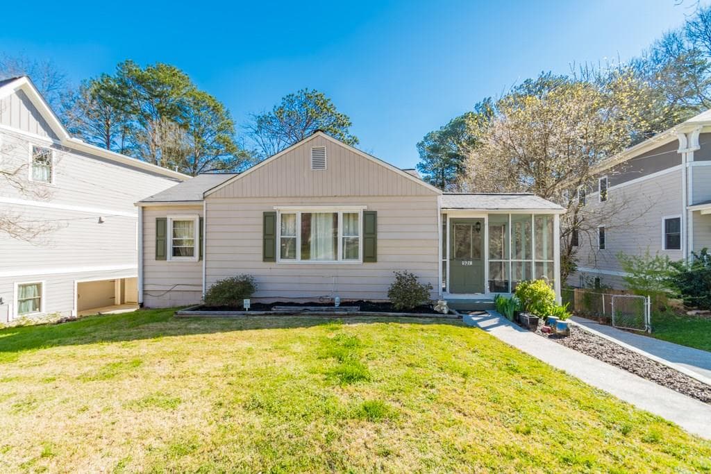 921 Sycamore Drive, Decatur, GA 30030 — most recent listing photo