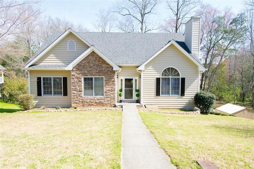 5 bedroom single family residence sold at 3160 Little Forest Court, Snellville, GA 30078