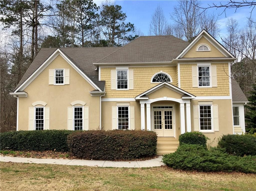 4 bedroom, 2,700 sq ft single family residence sold at 2950 Heatherwyn Way, Cumming, GA 30040