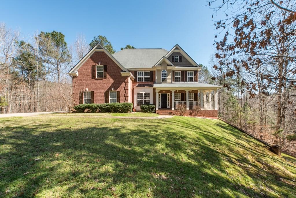 6 bedroom, 2,953 sq ft single family residence sold at 5800 W Chapel Hill Road, Douglasville, GA 30135