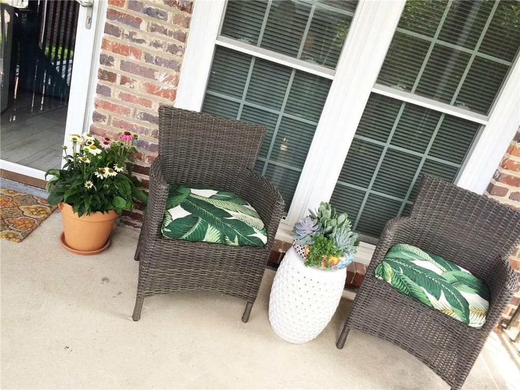 2 bedroom, 1,090 sq ft condominium sold at 3675 Peachtree Road 4, Atlanta, GA 30319